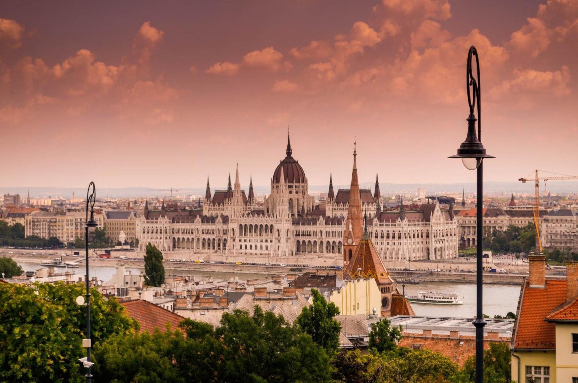 Just Chillin Apt-Budapest Most Historic Landmarks Extérieur photo